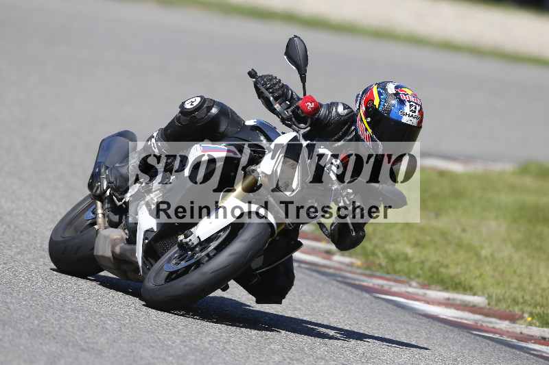 Archiv-2025/42 07.08.2025 Peter Studer Girls Day ADR/Gruppe pink/12